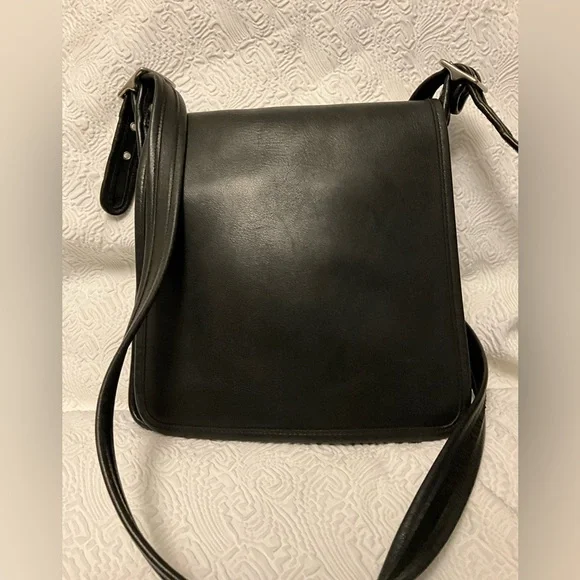 Coach Vintage Legacy Flap Black Leather Bag Purse Handbag Crossbody 9144 - Picture 1 of 16